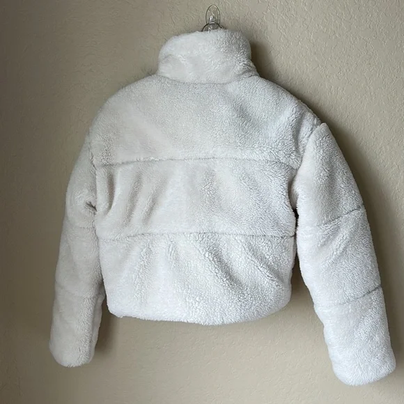 alo white Sherpa jacket - Picture 10 of 13